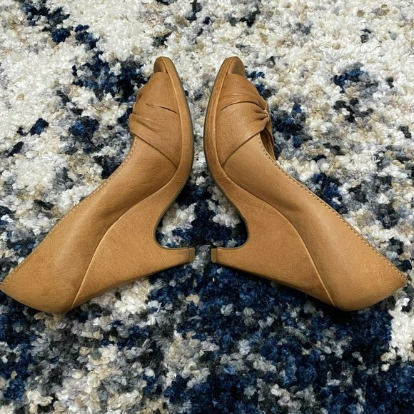 MIU MIU Womens Gorgeous Brown Tan Leather Bow Platform Peeptoe Pumps Heels 38.5 - Picture 5 of 12